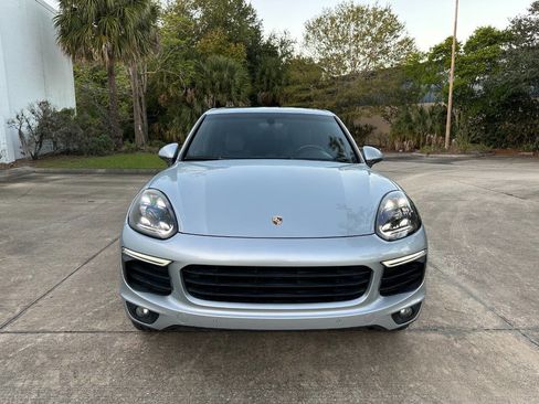 Used 2016 Porsche Cayenne image 8