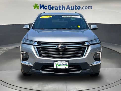 Used 2024 Chevrolet Traverse LT AWD/4WD image 2