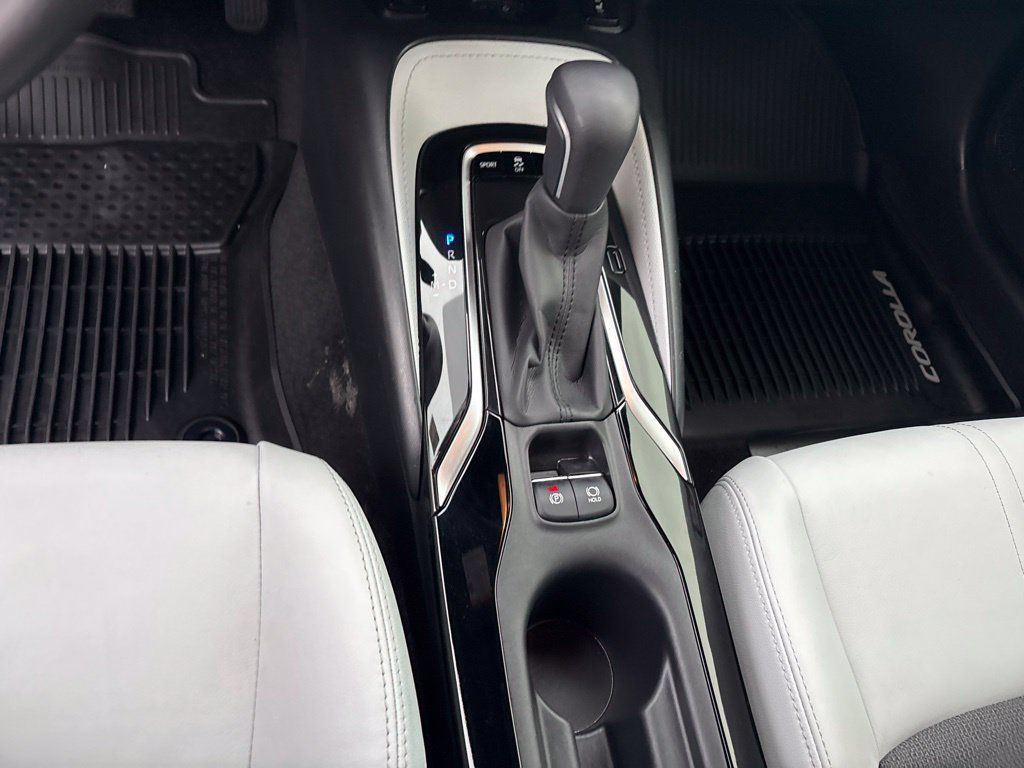 Used 2019 Toyota Corolla XSE FWD image 15