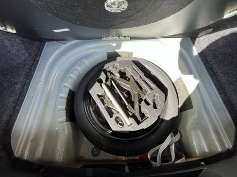 Certified 2024 Volkswagen Jetta Sport image 28