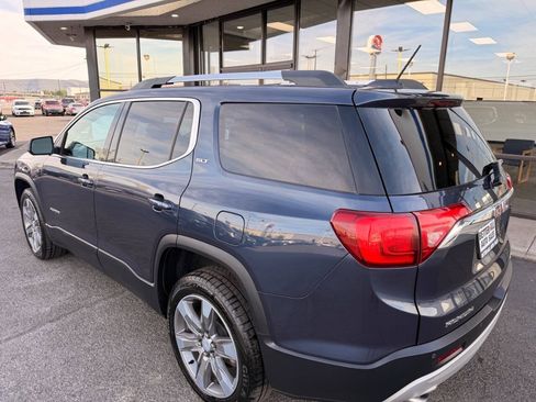 Used 2018 GMC Acadia SLT AWD/4WD image 3