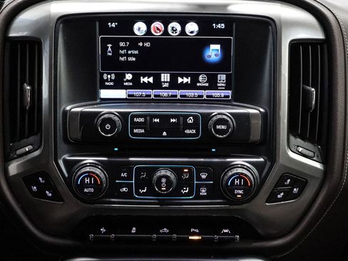 Used 2018 Chevrolet Silverado 1500 LTZ w/ LTZ Plus Package image 29