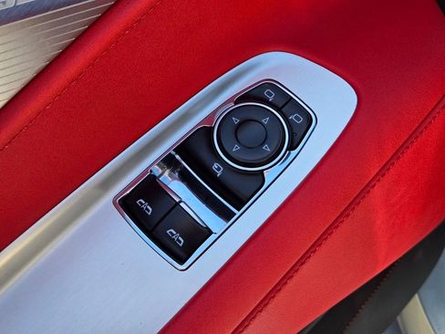 Used 2021 Chevrolet Corvette Stingray Preferred Cpe w/ Z51 Performance Package RWD image 17