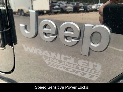 Used 2021 Jeep Wrangler Unlimited Sport AWD/4WD image 16
