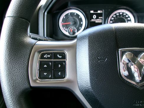 Used 2024 RAM 1500 Classic SLT AWD/4WD image 10