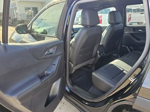 New 2025 Chevrolet Equinox LT w/ Convenience Package II image 14