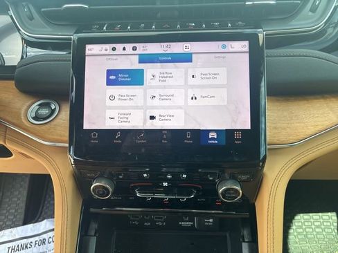 Used 2023 Jeep Grand Cherokee L Summit image 12