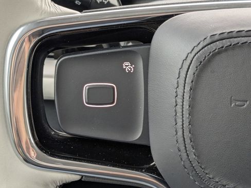 Certified 2025 Lincoln Navigator Reserve image 30