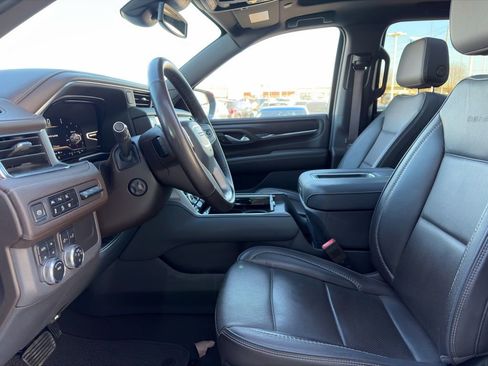Used 2023 GMC Yukon XL Denali image 19