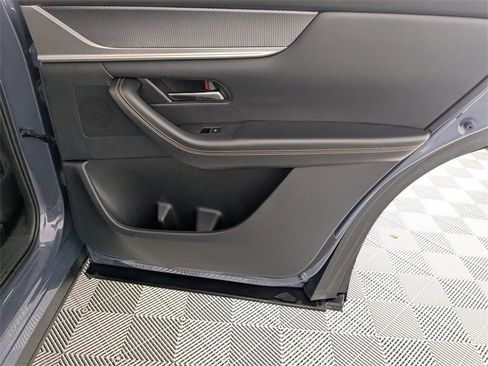 Used 2025 MAZDA CX-70 3.3 Turbo w/ Preferred Package image 33