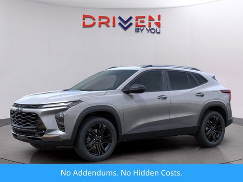 New 2026 Chevrolet Trax ACTIV image 1