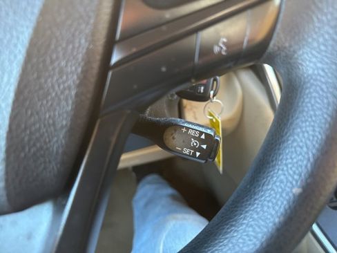 Used 2017 Toyota Camry LE w/ Protection Package (Q2) image 22