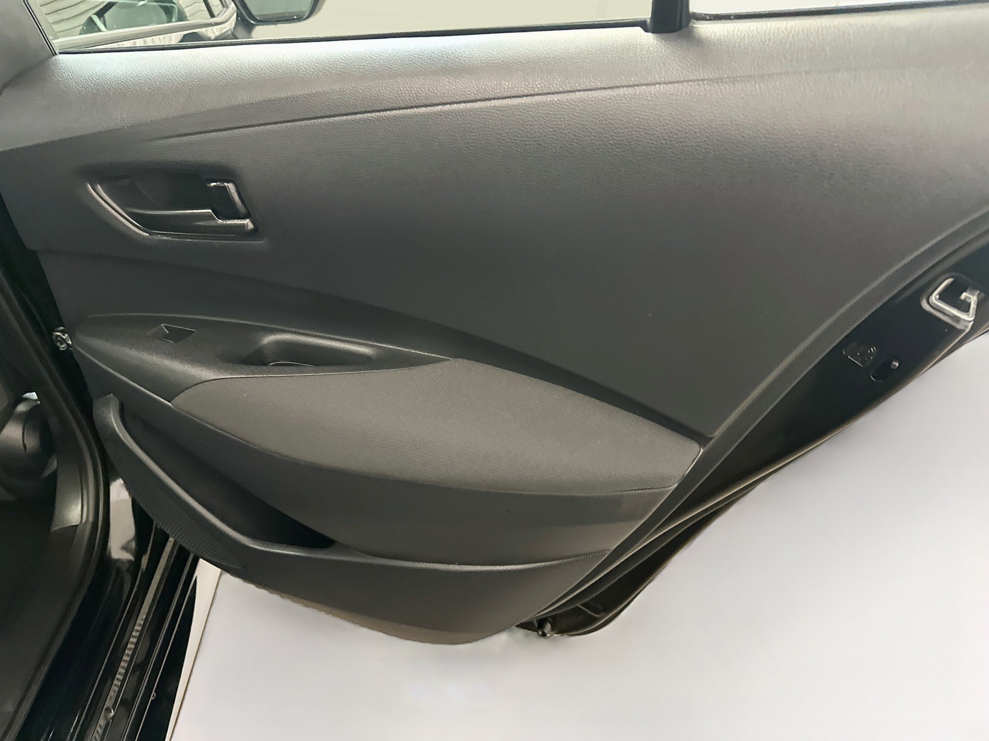 Used 2026 Toyota Corolla LE FWD image 31