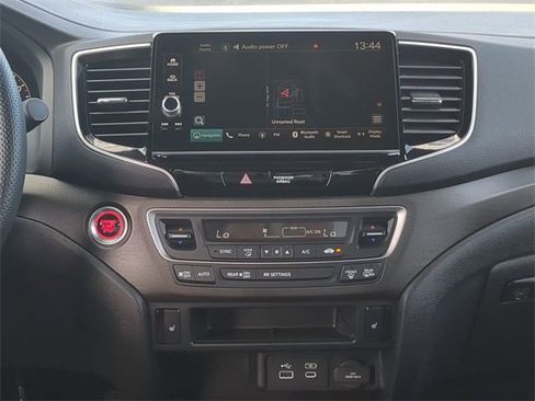 Used 2025 Honda Ridgeline TrailSport image 18