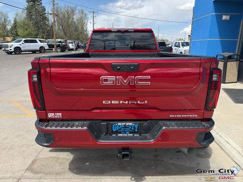 Used 2024 GMC Sierra 3500 Denali w/ Denali Reserve Package AWD/4WD image 6