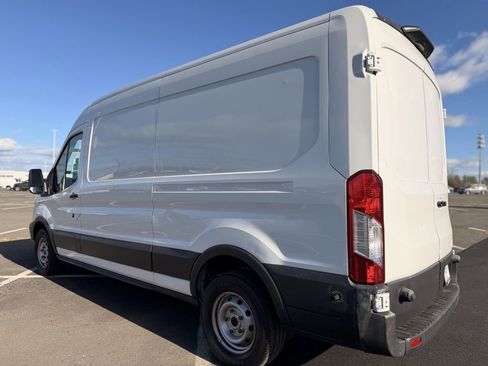 Used 2018 Ford Transit 150 Base image 3