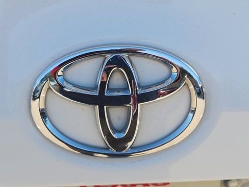 Used 2016 Toyota Corolla S image 8