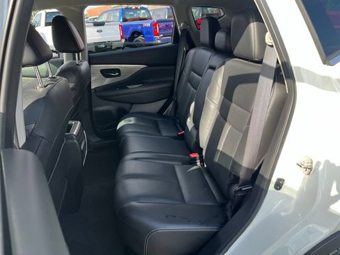 Used 2018 Nissan Murano SL w/ Midnight Edition Package FWD image 19