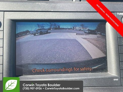 Used 2010 Toyota Prius Five image 10