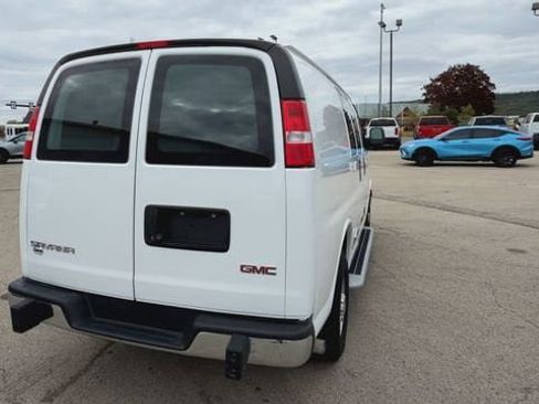 Used 2024 GMC Savana 2500 w/ Driver Convenience Package RWD image 12