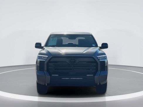 Used 2026 Toyota Tundra Limited AWD/4WD image 3