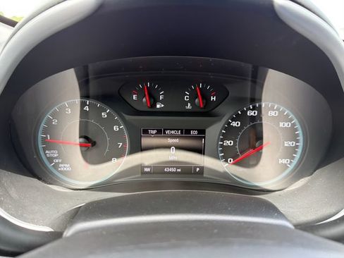 Used 2023 Chevrolet Malibu LT FWD image 11