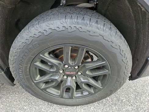 Used 2021 GMC Sierra 1500 Elevation w/ Preferred Package image 11