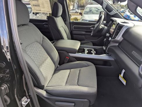 New 2026 RAM 1500 Big Horn AWD/4WD image 34