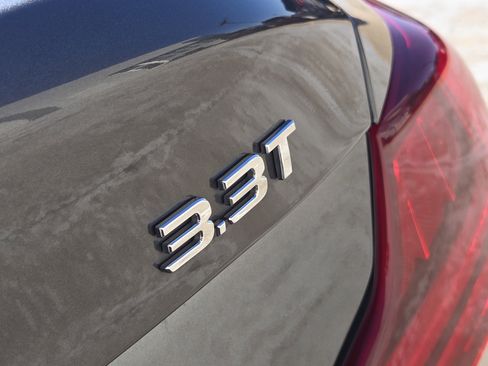 Used 2019 Genesis G70 3.3T Advanced w/ Sport Package image 13