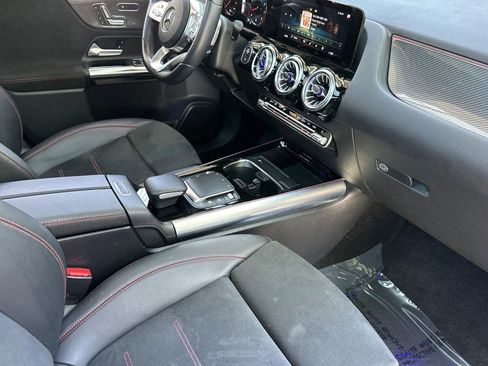 Certified 2022 Mercedes-Benz GLA 250 4MATIC image 31