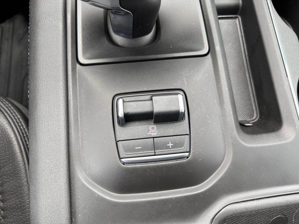 Used 2025 GMC Sierra 1500 Denali AWD/4WD image 24