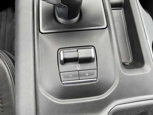 Used 2025 GMC Sierra 1500 Denali AWD/4WD image 24