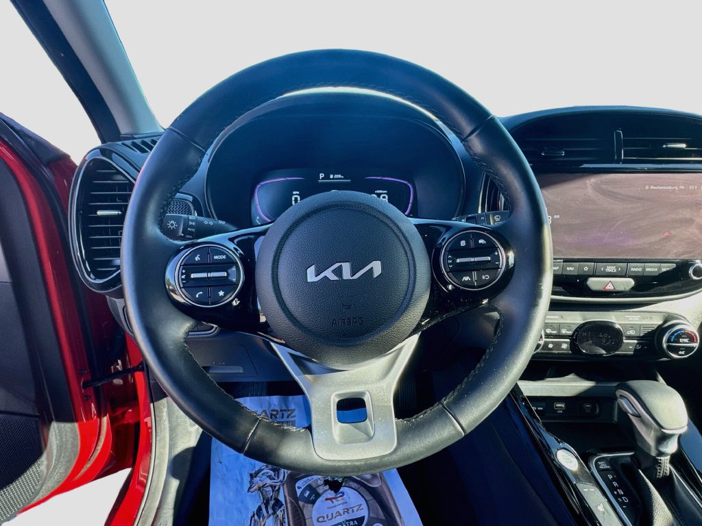 Certified 2025 Kia Soul EX FWD image 14
