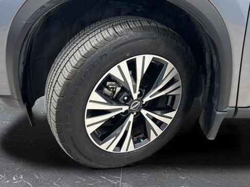 Used 2023 Nissan Rogue SV AWD/4WD image 31