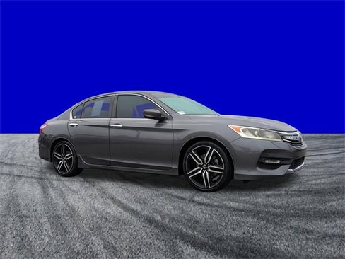 Used 2016 Honda Accord Sport image 2