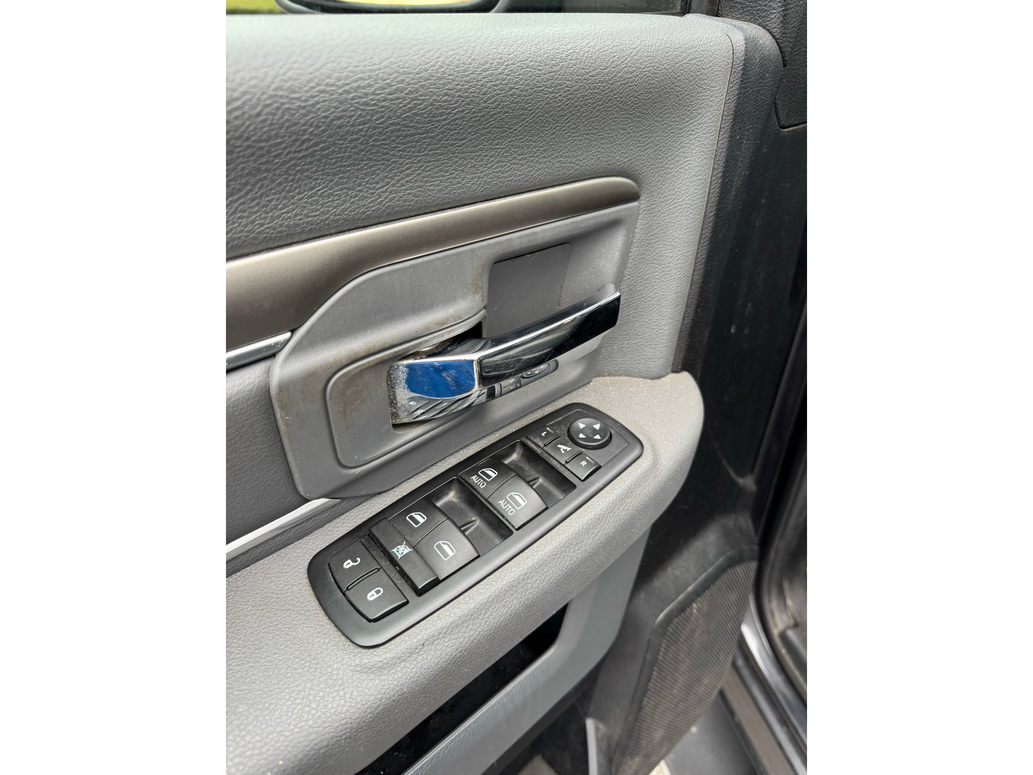 Used 2015 RAM 1500 Big Horn AWD/4WD image 17