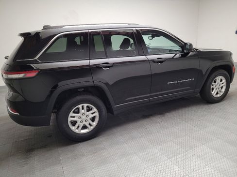 Used 2024 Jeep Grand Cherokee Laredo RWD image 10