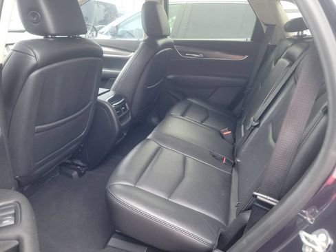 Used 2018 Cadillac XT5 Premium Luxury AWD/4WD image 4