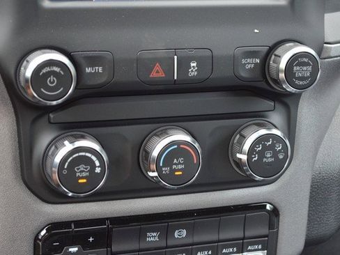 New 2024 RAM 3500 Tradesman w/ Chrome Appearance Group image 27