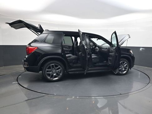 Used 2023 Honda Passport EX-L image 33