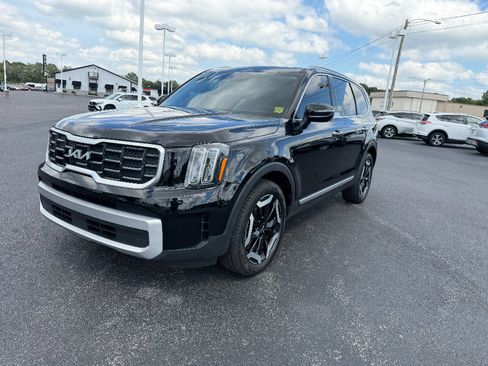 Used 2024 Kia Telluride S w/ S Sunroof Package FWD image 4