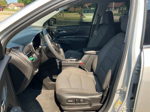 Used 2019 Chevrolet Equinox LT FWD image 10