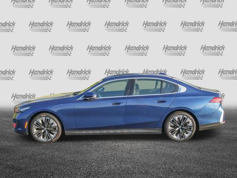 Used 2025 BMW 530i image 6