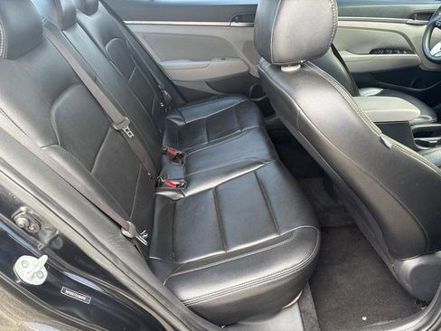 Used 2020 Hyundai Elantra SEL image 12