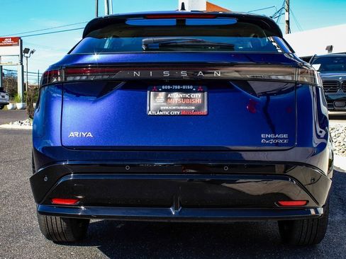 Used 2023 Nissan Ariya AWD image 5
