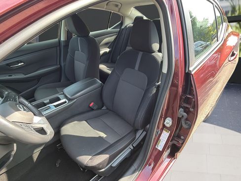 Used 2023 Nissan Sentra SV w/ All-Weather Package FWD image 10