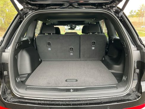 New 2025 Jeep Grand Cherokee Laredo X w/ Luxury Tech Group I image 33