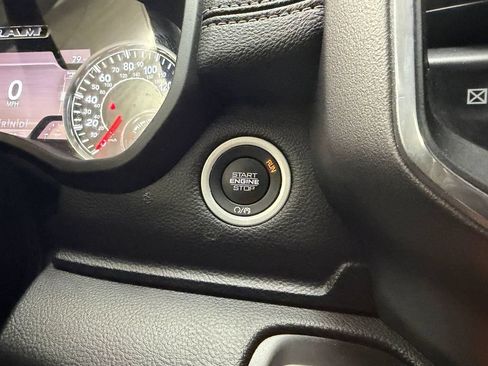 Used 2023 RAM 1500 Laramie AWD/4WD image 13