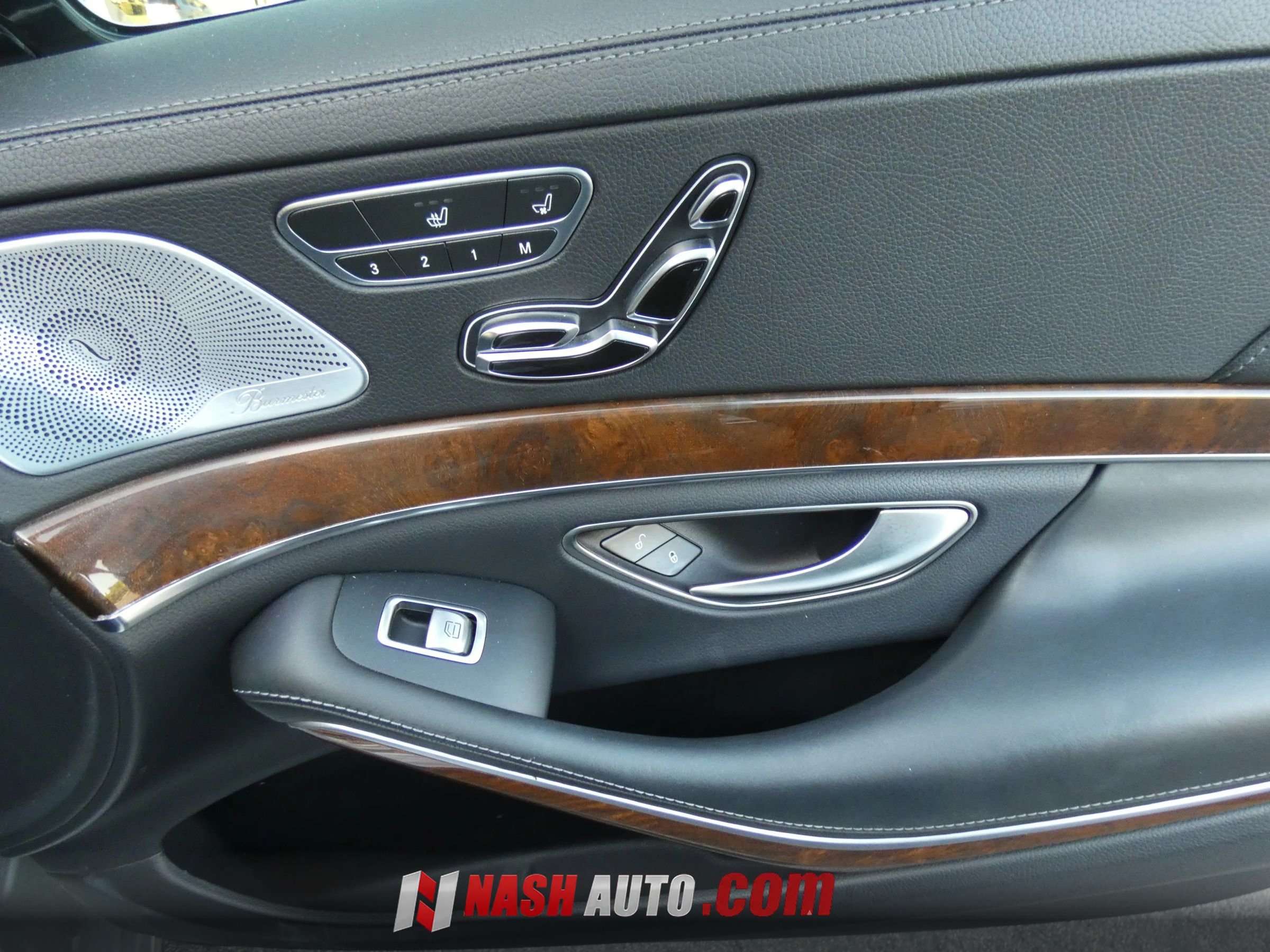 Used 2015 Mercedes-Benz S 550 Sedan image 31