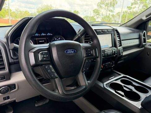 Used 2020 Ford F250 XLT w/ XLT Premium Package AWD/4WD image 12